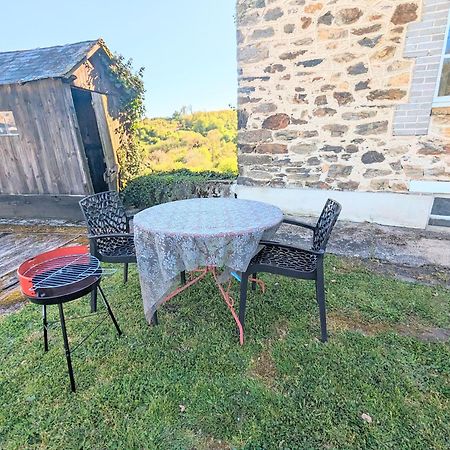 Studio Silhem Saint-Germain-les-Belles Екстериор снимка