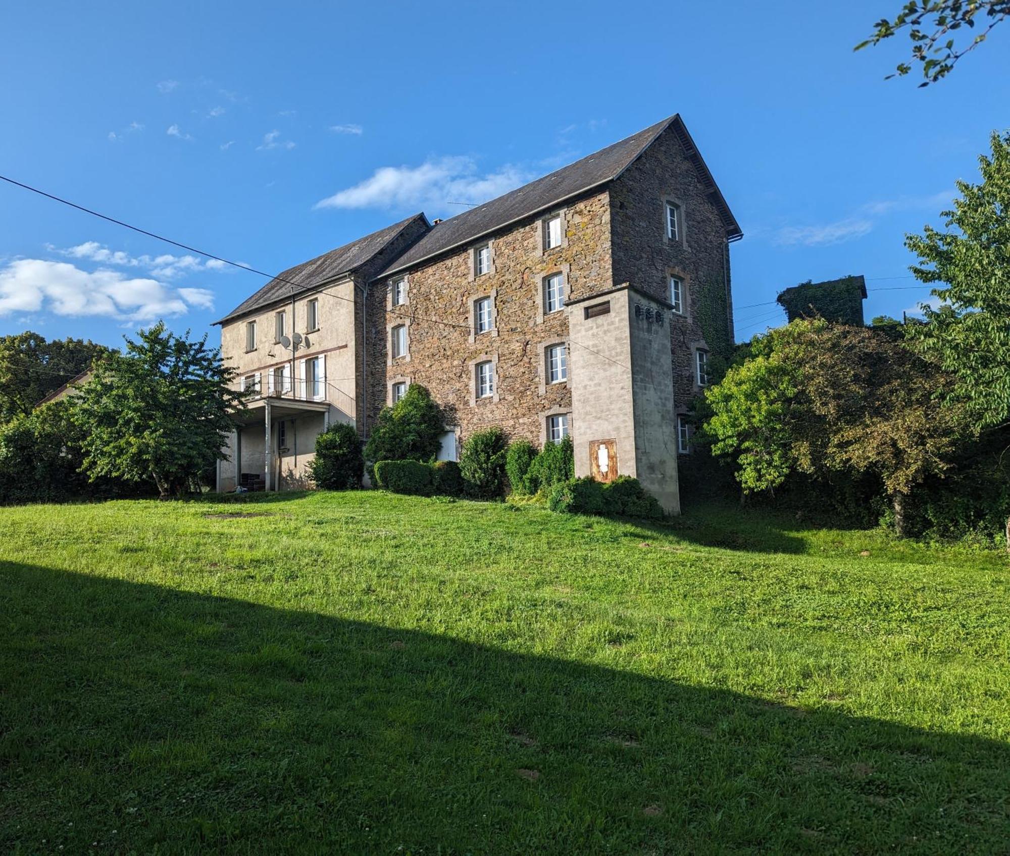 Studio Silhem Saint-Germain-les-Belles Екстериор снимка
